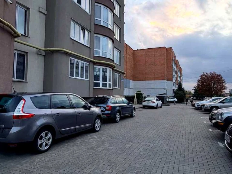 Квартира. Луцк, улица Липинского