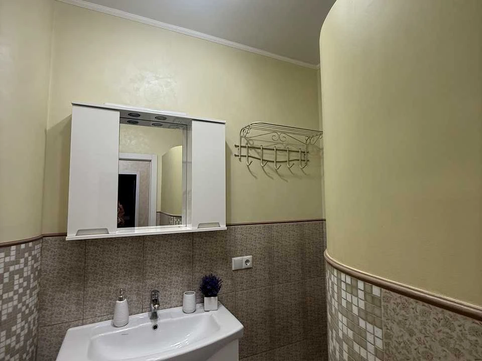 Apartment. Mykhola Bazhan Prospekt, Kyiv