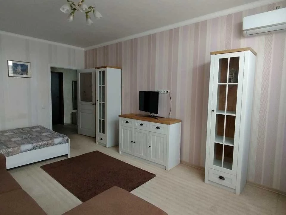 Apartment. Mykhola Bazhan Prospekt, Kyiv