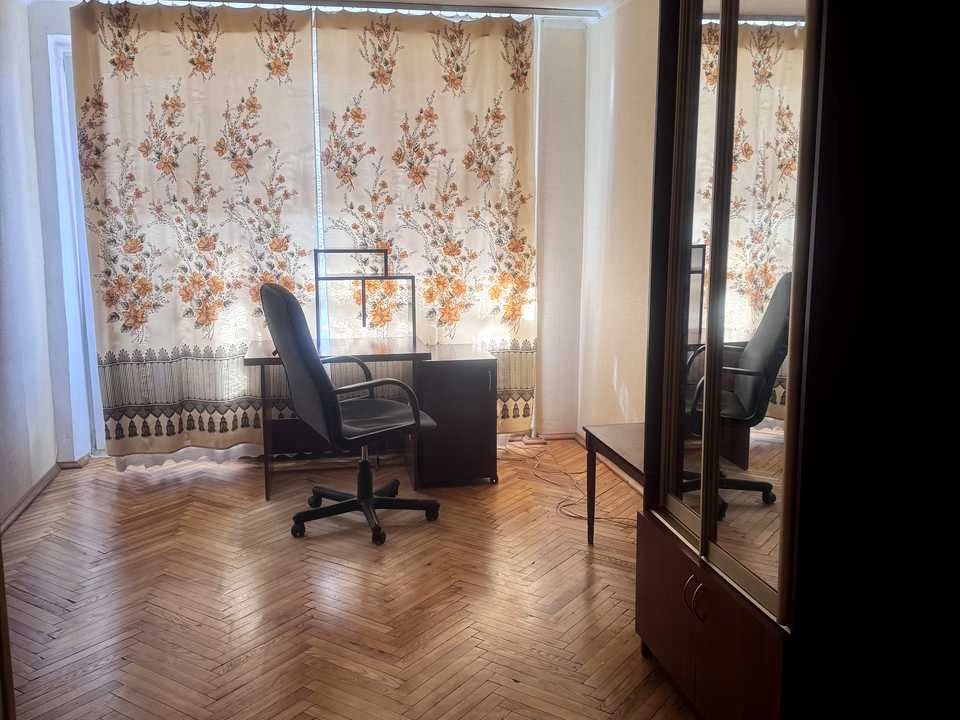 Квартира. Киев, Чоколовский бульвар.