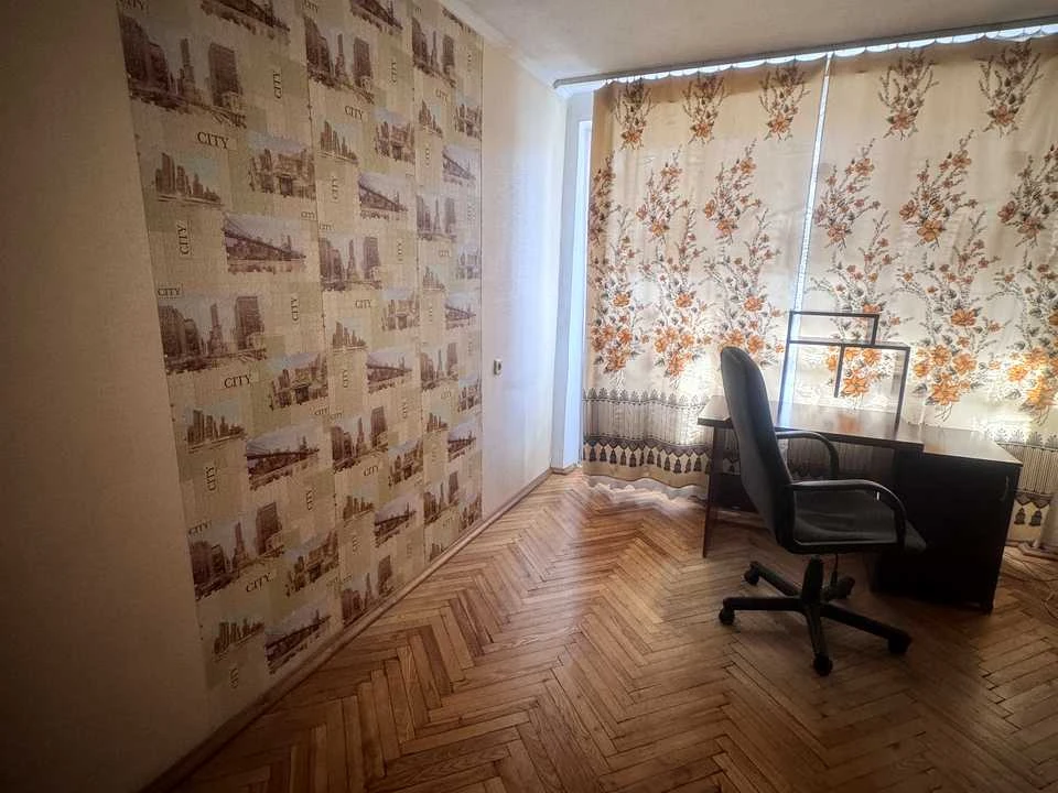 Квартира. Киев, Чоколовский бульвар.