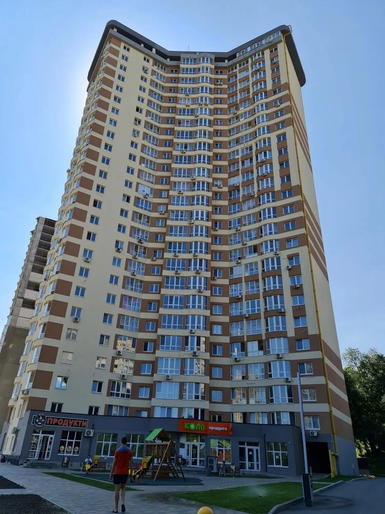 Продажа 2-комнатной квартиры в ЖК "Family and Friends"