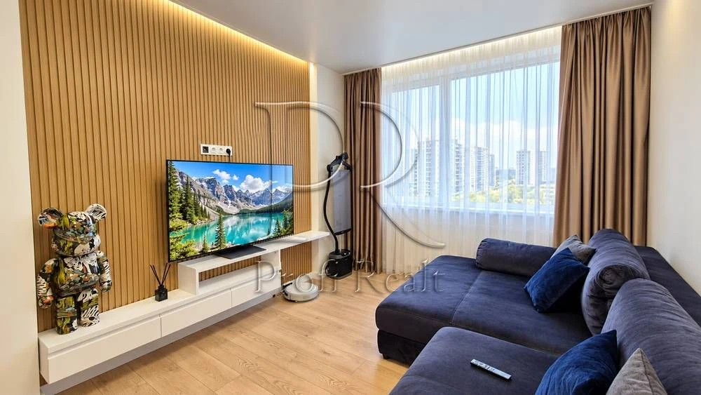2-room apartment, 68 sq m, Warsaw/Kisterov. 18/6. Renovated. Generator