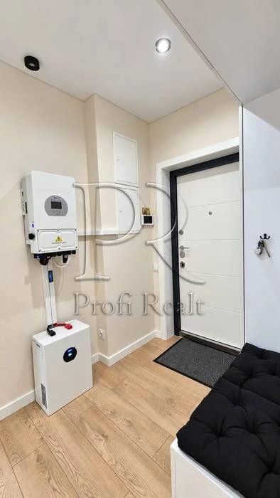2-room apartment, 68 sq m, Warsaw/Kisterov. 18/6. Renovated. Generator