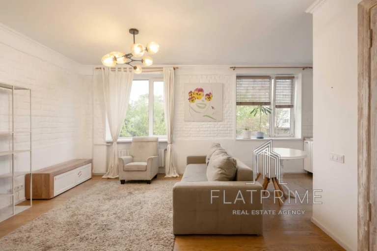 Продажа 2-комнатной квартиры в сталинке, Борщаговское шоссе, 152