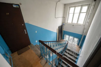продаж 2 кім. квартири у сталінці Борщагівська 152