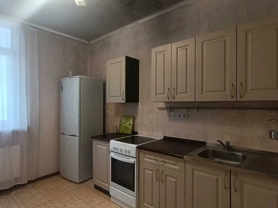 Apartment. Voskresenskaya st., Kyiv
