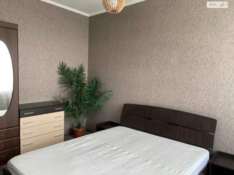 Long-Term Rental Apartment Slobids'ky
