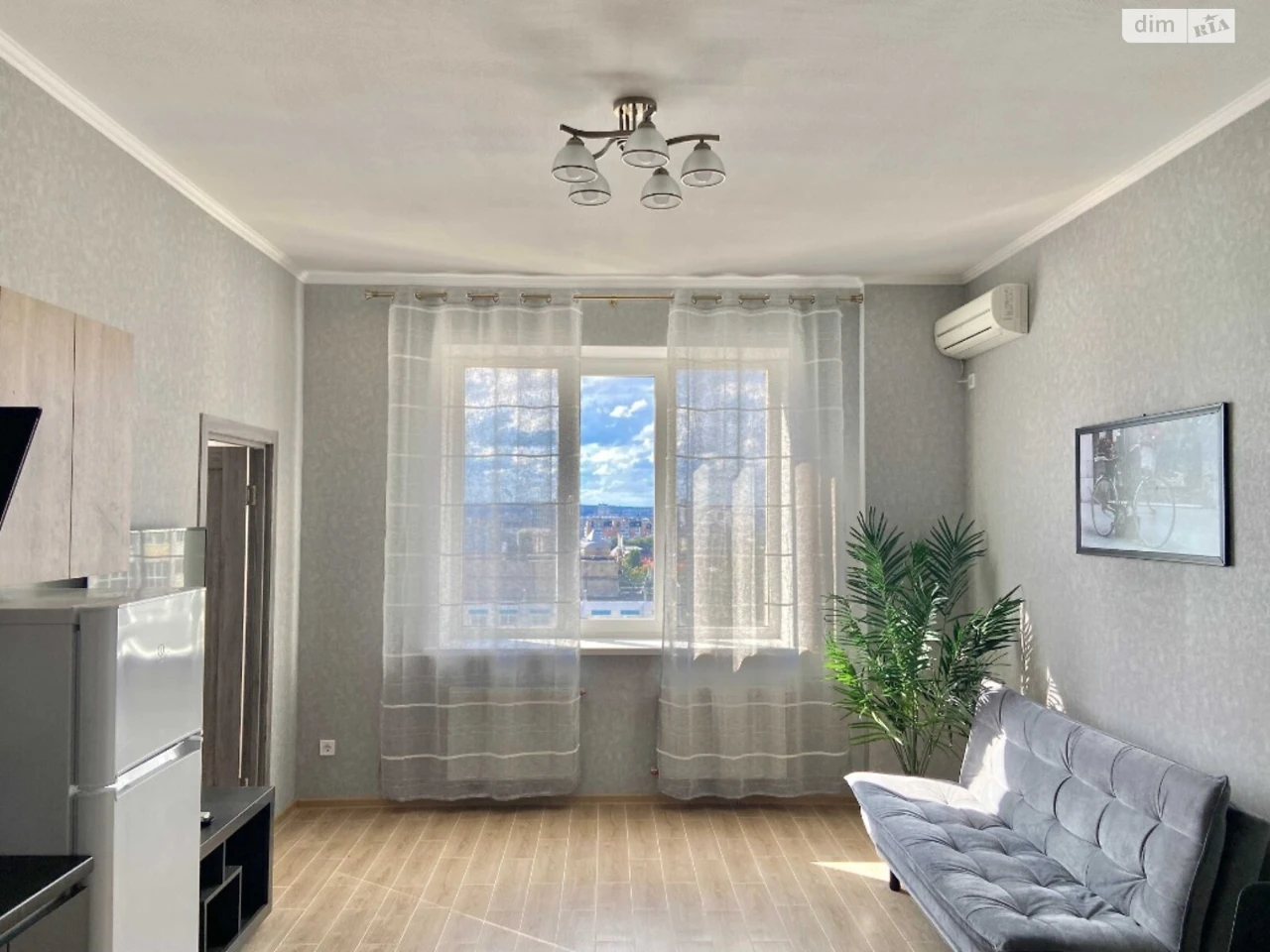 Long-Term Rental Apartment Slobids'ky