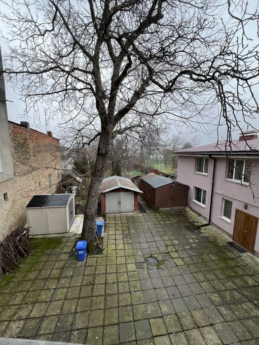 Продаж 4 кім.квартири вул. Берчені
