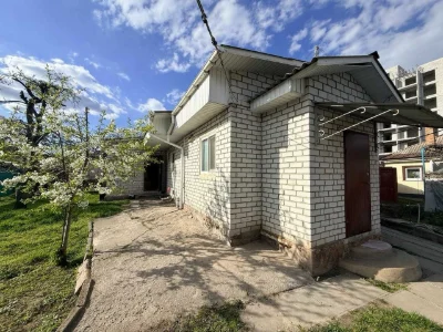 House for Sale on S. Bandery Street, in Cherkasy