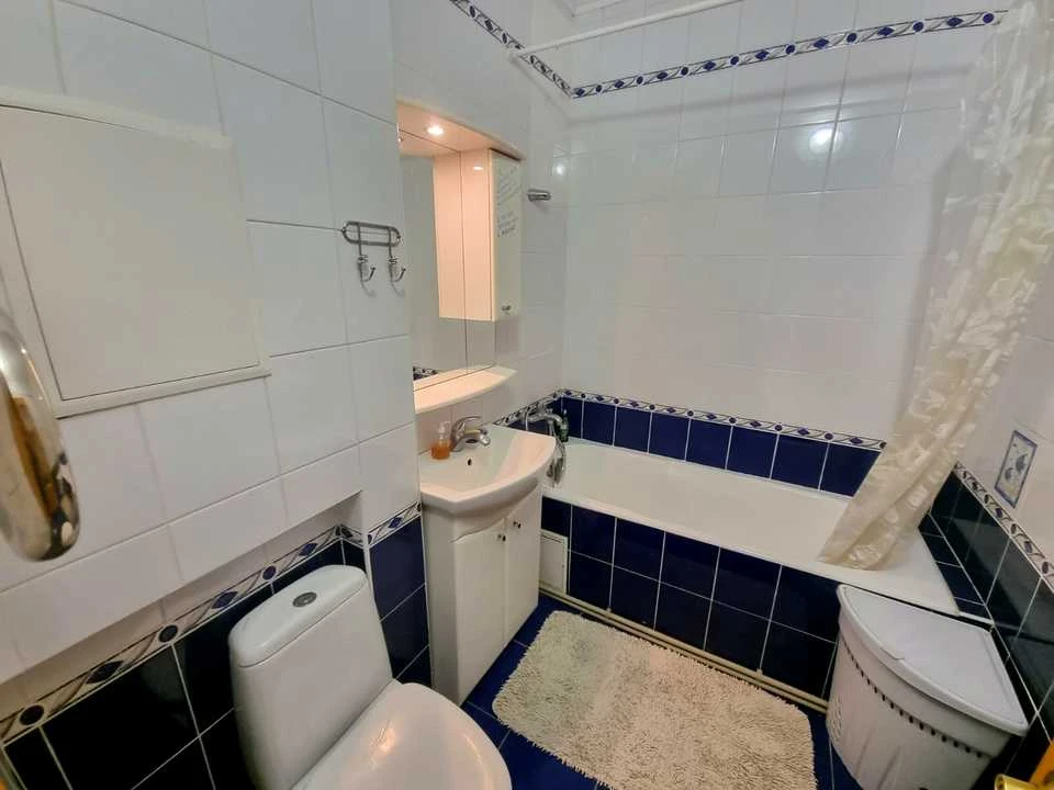Apartment. Mykhola Bazhana Avenue, Kyiv