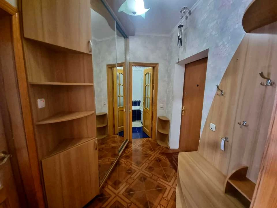 Apartment. Mykhola Bazhana Avenue, Kyiv