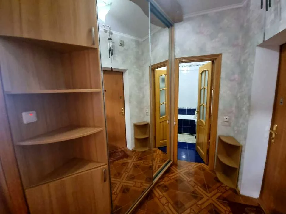 Apartment. Mykhola Bazhana Avenue, Kyiv