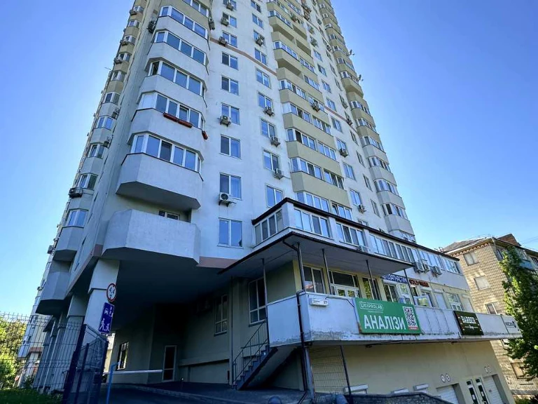 Квартира. Киев, Гарматная улица.
