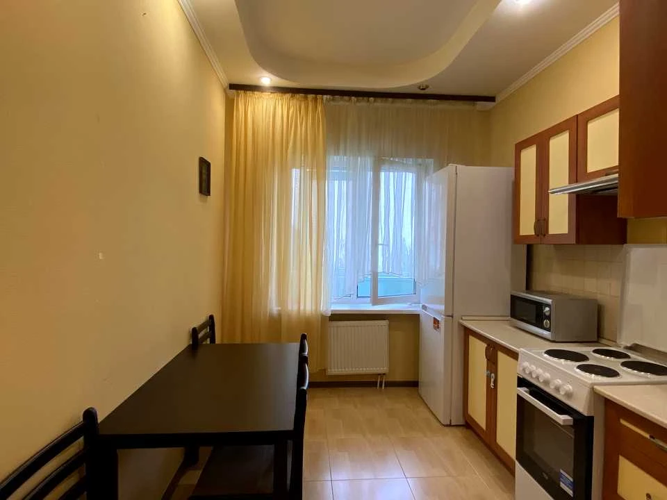 Apartment. Petro Grygorienka Prospekt, Kyiv
