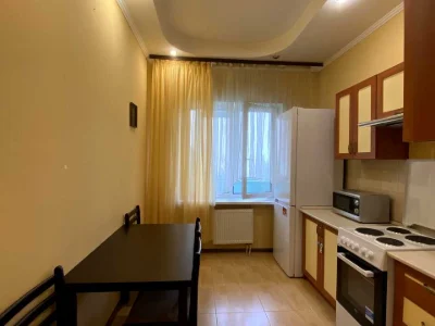 Apartment. Petro Grygorienka Prospekt, Kyiv