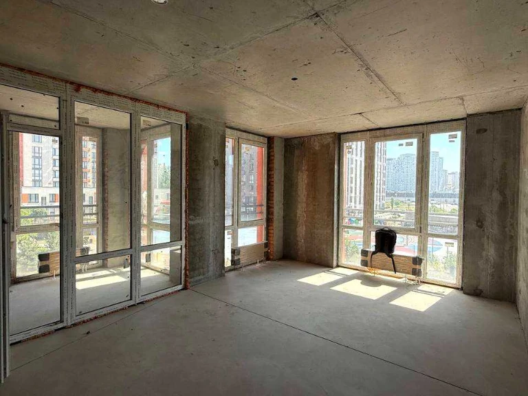 Apartment. Дніprovska nabreshna vul.