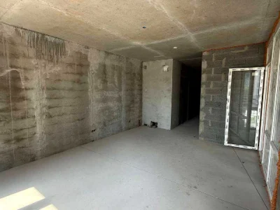 Apartment. Дніprovska nabreshna vul.