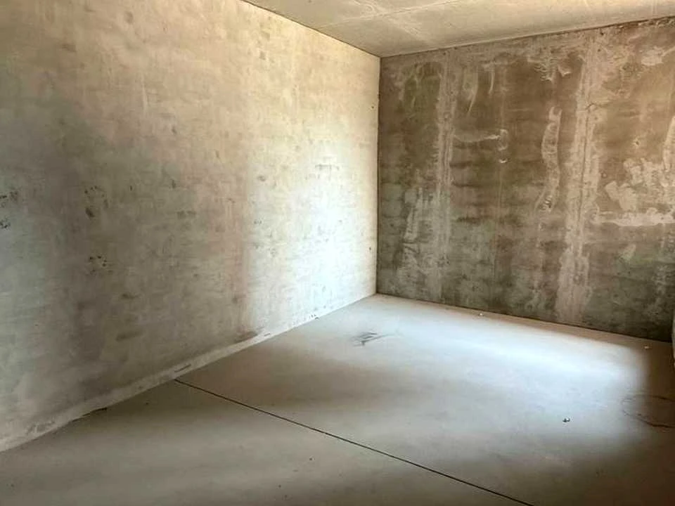 Apartment. Дніprovska nabreshna vul.