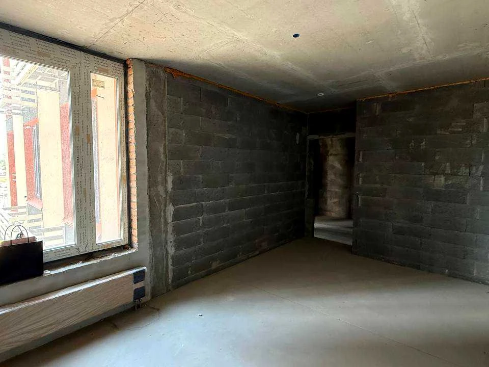 Apartment. Дніprovska nabreshna vul.