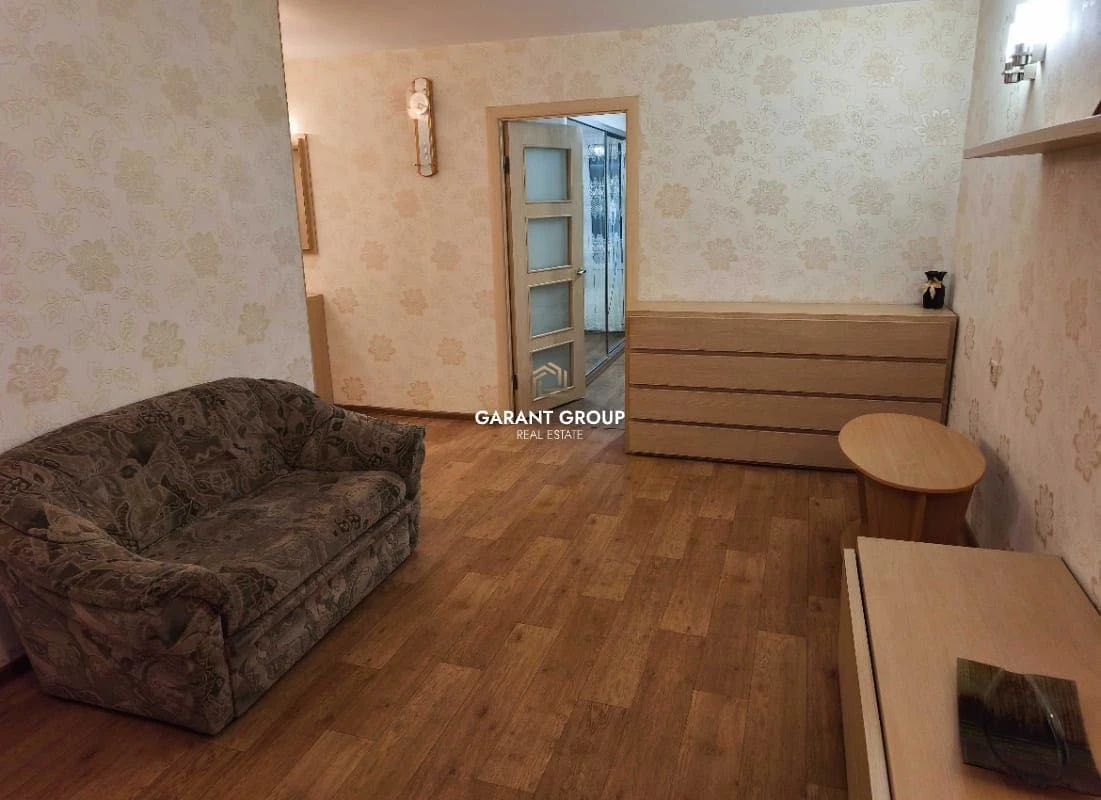 Трехкомнатная квартира — прямо в парке