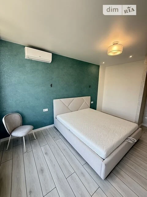 Sale of 2-room apartment 68.1 sq. m. on Viktora Nekrasova 8 •