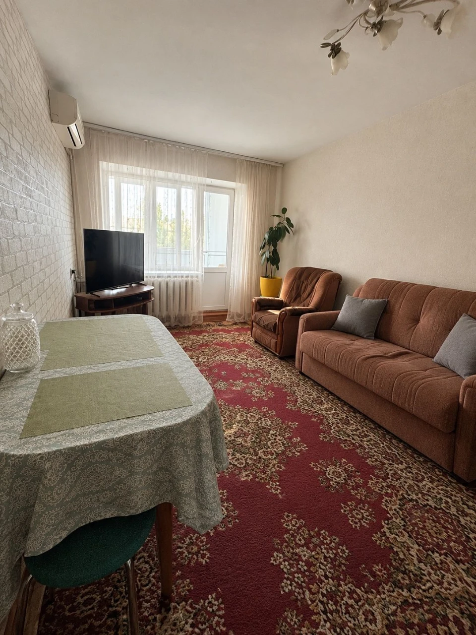 Sale of a 3-bedroom apartment