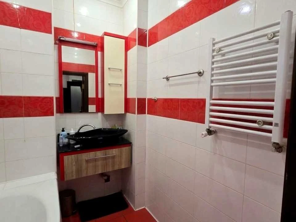 Квартира. Чернівці, Рози Ауслендер вулиця