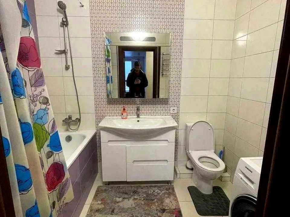 Apartment. Kyiv, Berezaysky Prospect.