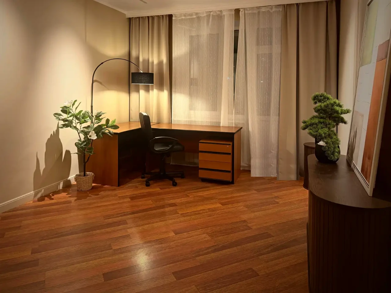 Apartment for rent, 3 rooms, 100 m2, 2nd floor