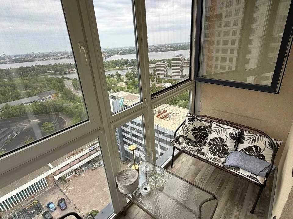 Apartment. Dnipro, Ivan Akonfiyeva st.