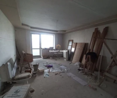 Spacious 4-bedroom apartment in Odesa