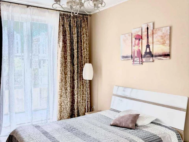 Apartment. Lontovich Street, Odessa
