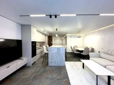 Apartment. Ivano-Frankivsk, Romana Levytskyi Street