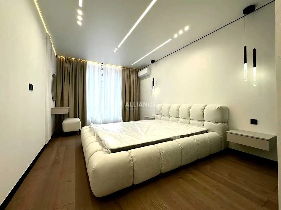 Apartment. Ivano-Frankivsk, Romana Levytskyi Street