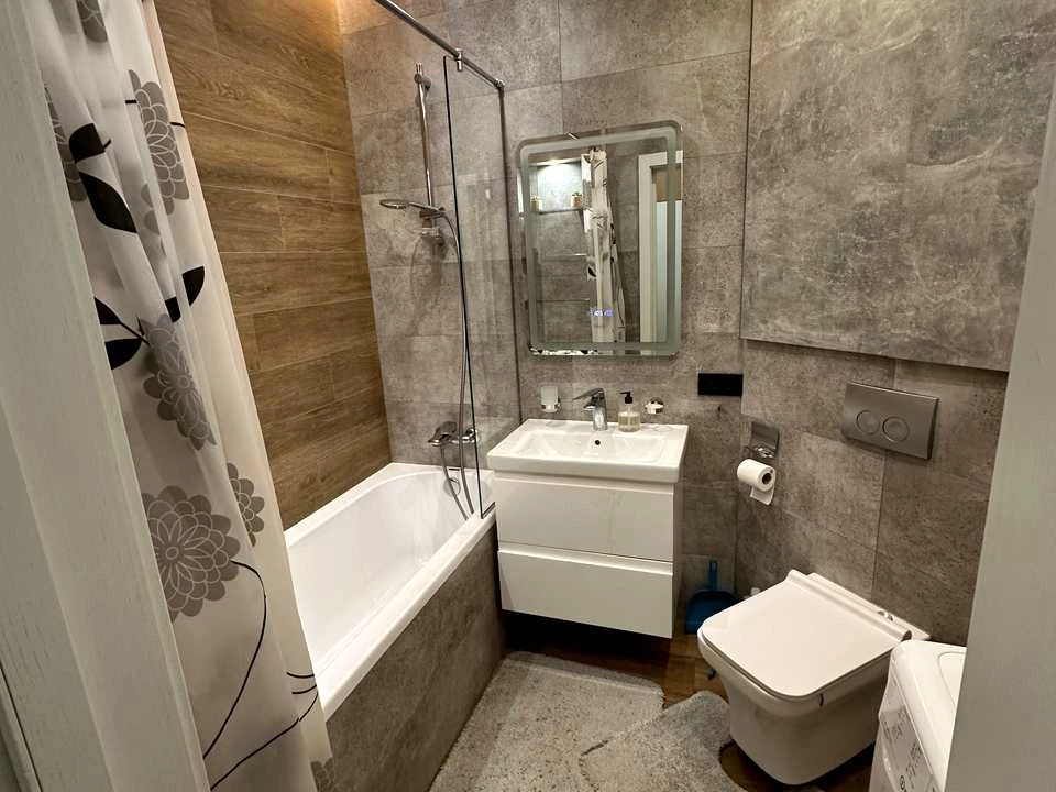 Apartment. Brest Street, Kyiv