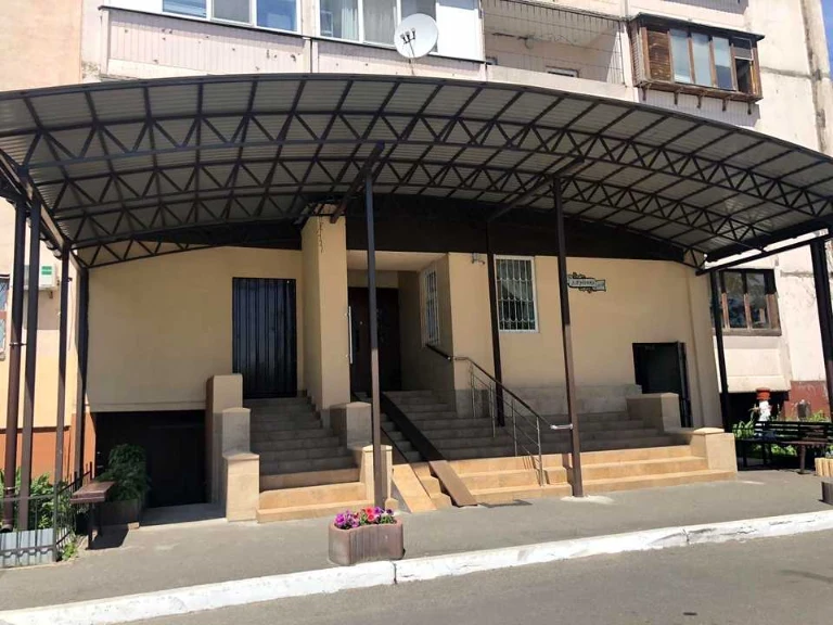 Apartment. Larysy Rudenko Street, Kyiv