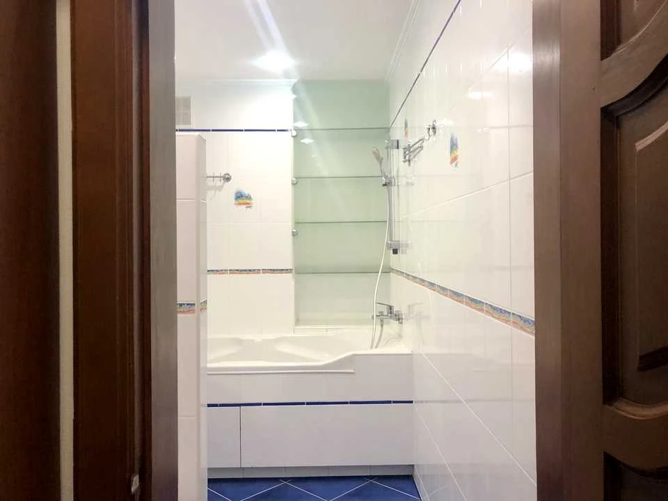 Квартира. Київ, вулиця Лариси Руденко