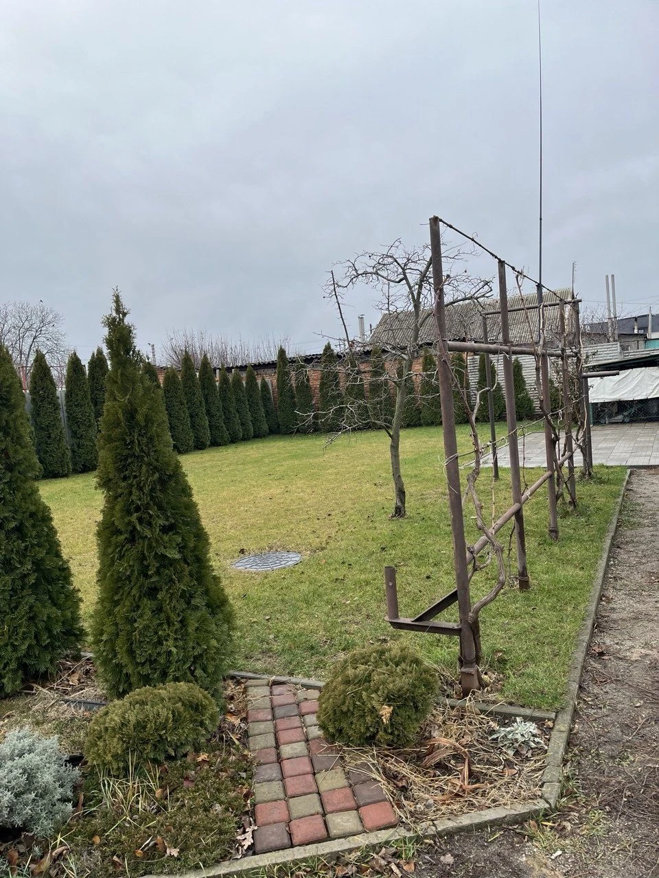 Продам затишний, комфортний будинок