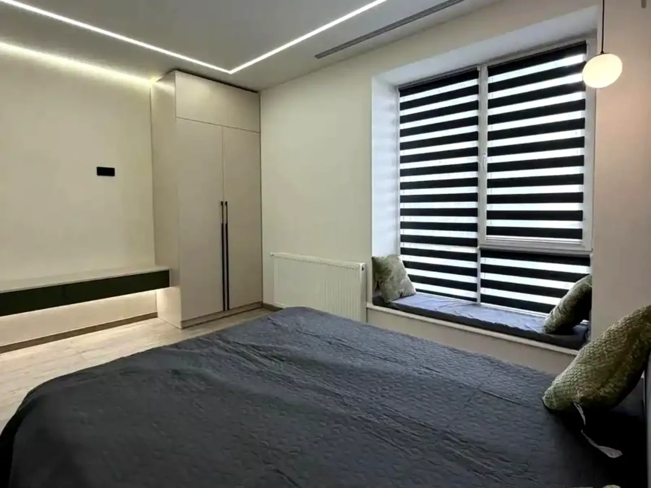 Sale of a 2-room apartment 60.1 sq m 13/15 floor