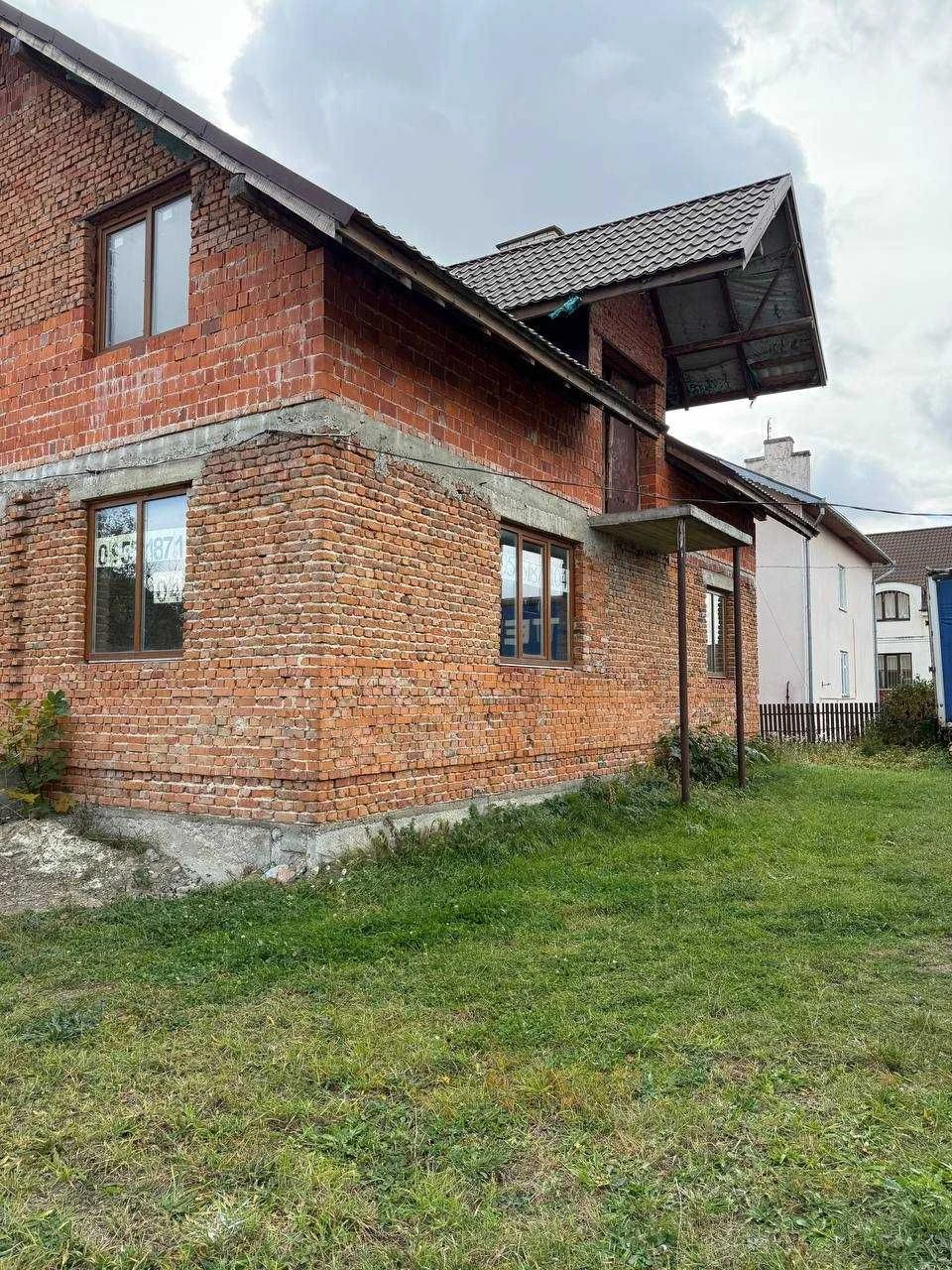 Продам Будинок вул. Коновальця   поруч ТЦ Велмарт ! 10 с. зе