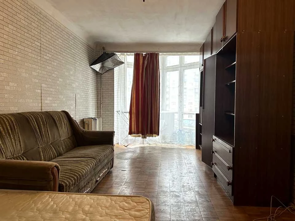 Apartment. Kharkivse Shose, Kyiv