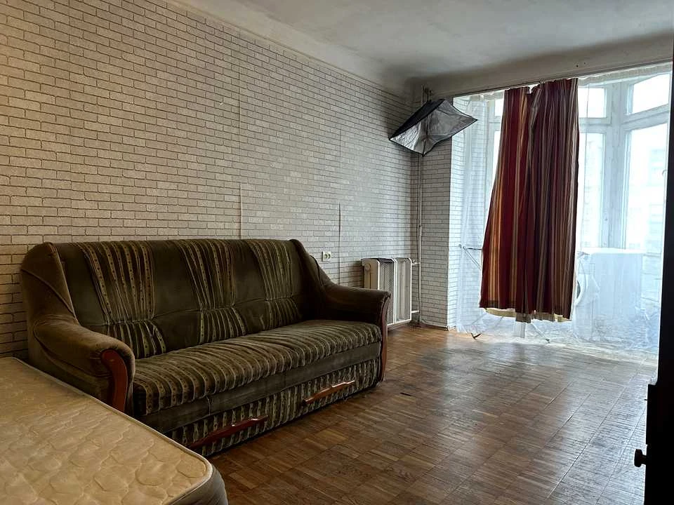 Apartment. Kharkivse Shose, Kyiv