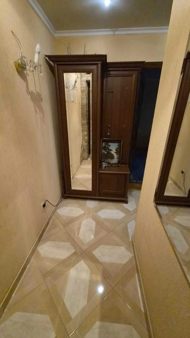 Sale of a two-bedroom apartment on Ternopilska Street