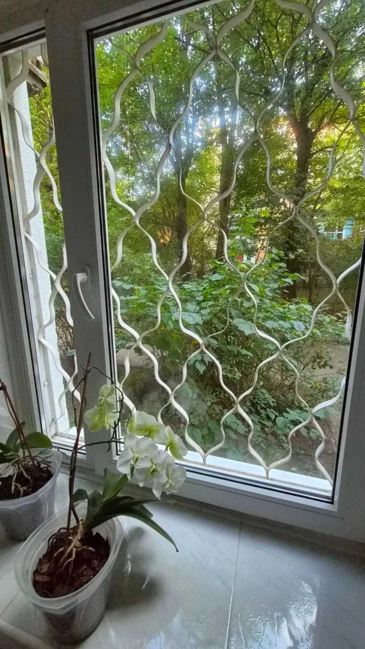 Sale of a two-bedroom apartment on Ternopilska Street