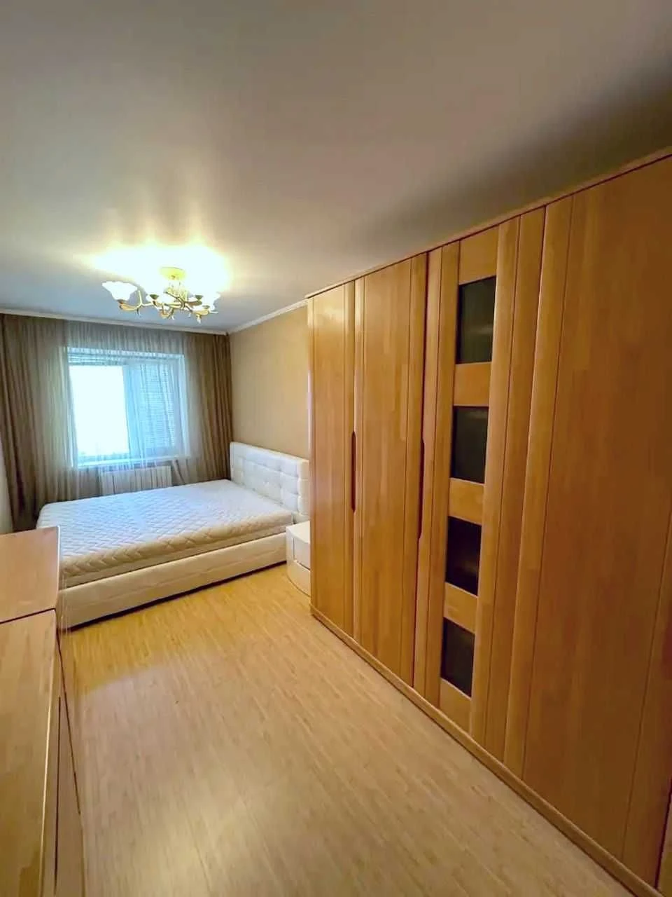 For sale 3-room apartment with renovation, Slobodzhansky Avenue / Kalinova Street