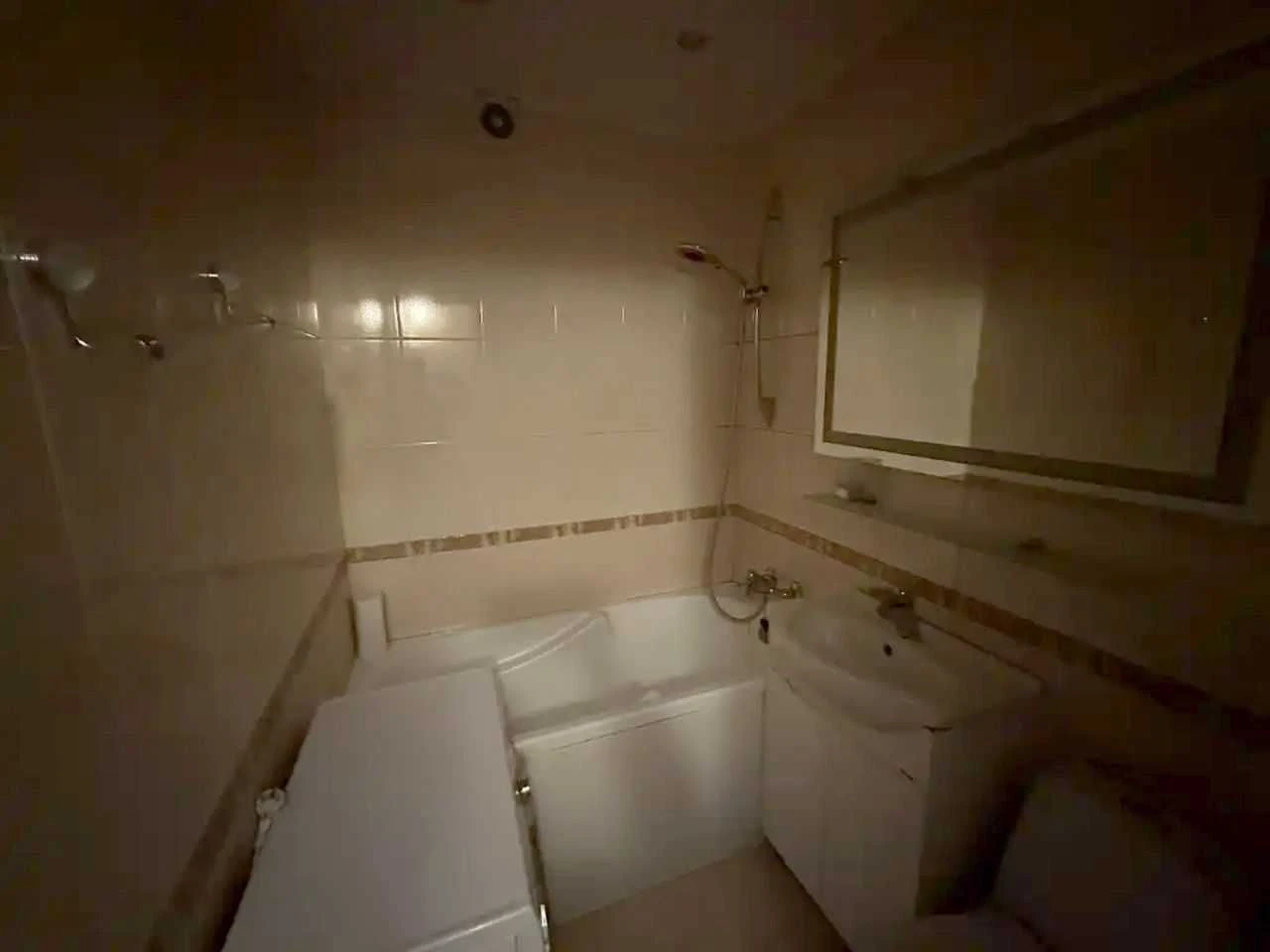 For sale 3-room apartment with renovation, Slobodzhansky Avenue / Kalinova Street