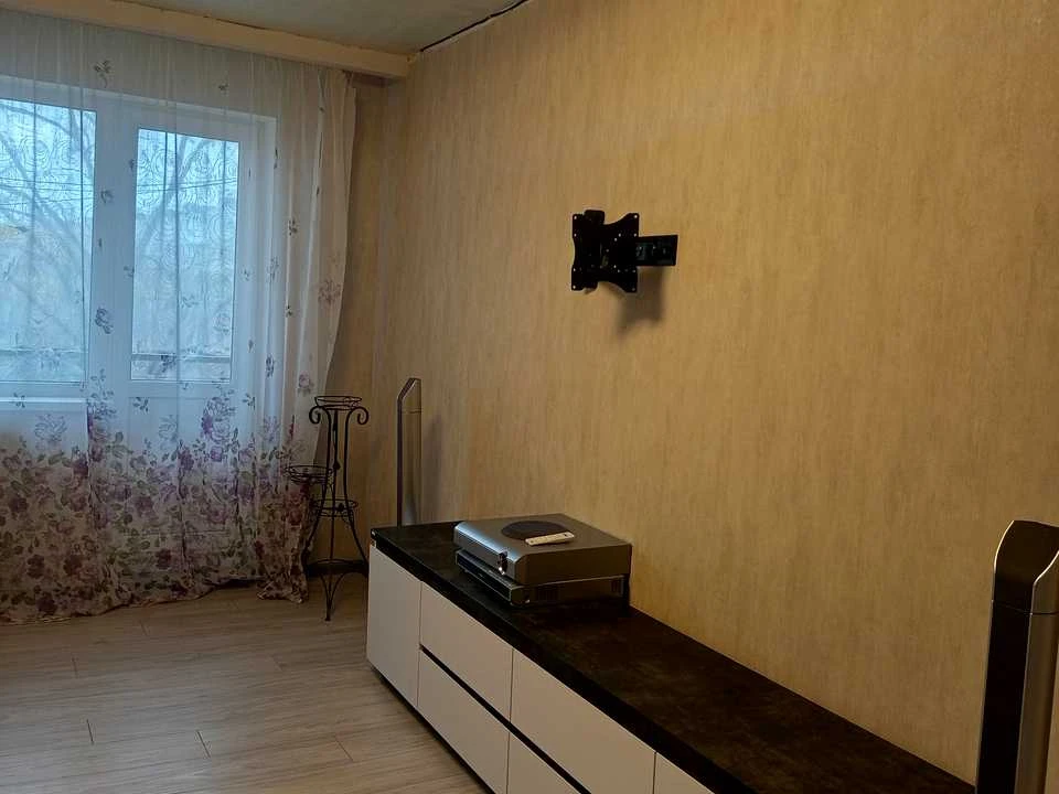Apartment. Gvardiyiv-Shiroinitsev Street, Kharkiv