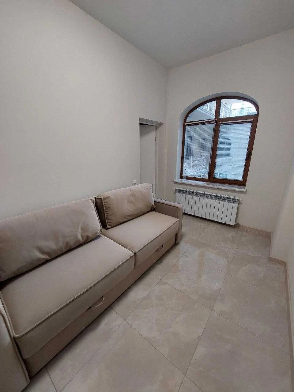 Renaissance Residence, Onilovo Street, divided into three apartments.